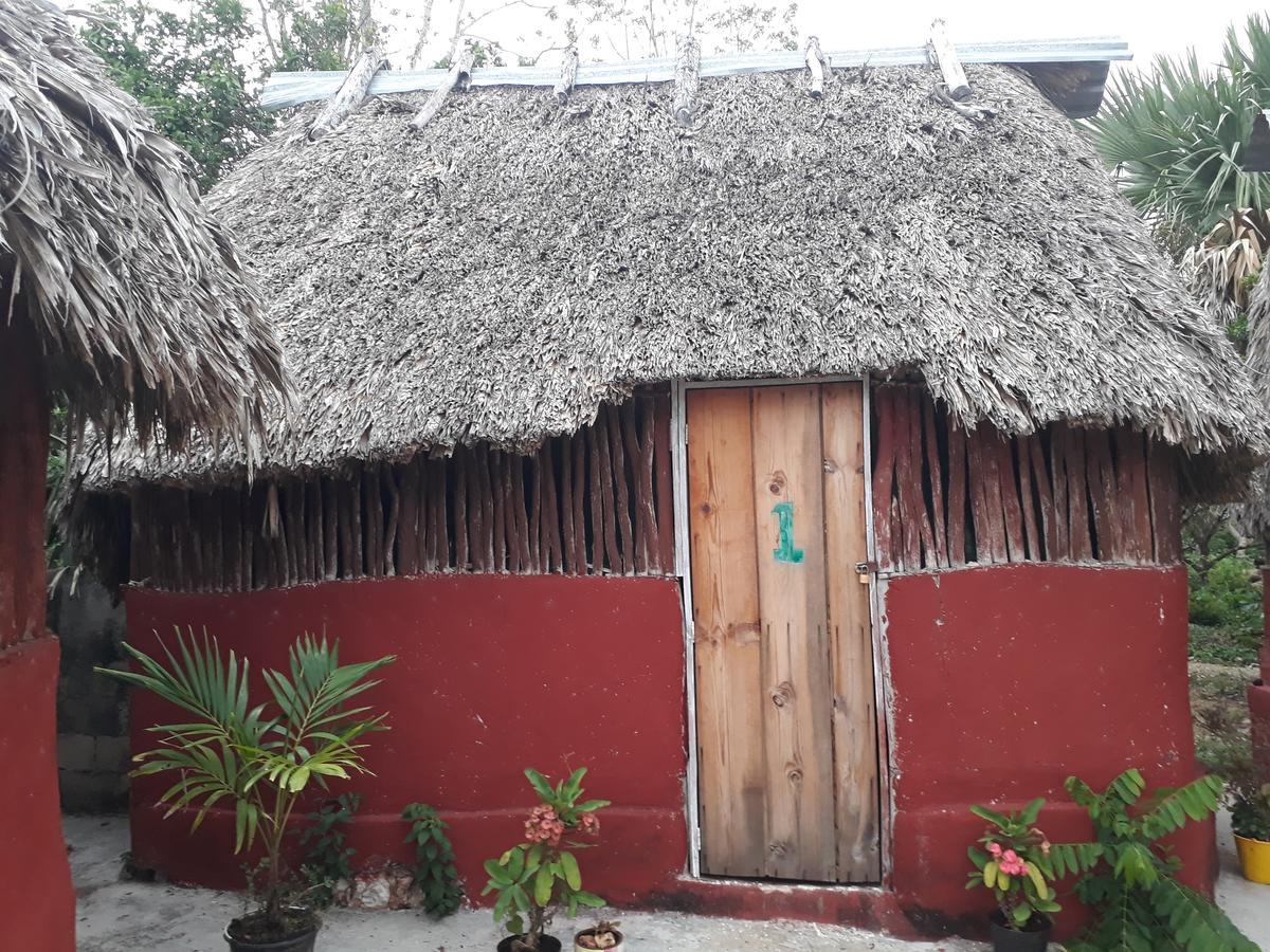 El Chac Mool Bed & Breakfast Santa Elena Dış mekan fotoğraf